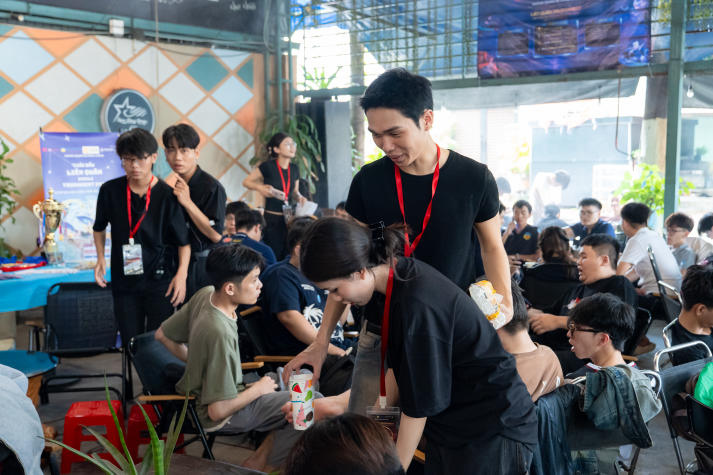 Khi eSports trở thành chất liệu cho dự án cộng đồng của sinh viên Quan hệ công chúng 70