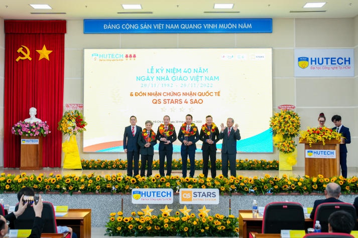 Giảng viên thuộc top 1% nhà khoa học hàng đầu thế giới nhiệt huyết truyền lửa nghiên cứu khoa học 61