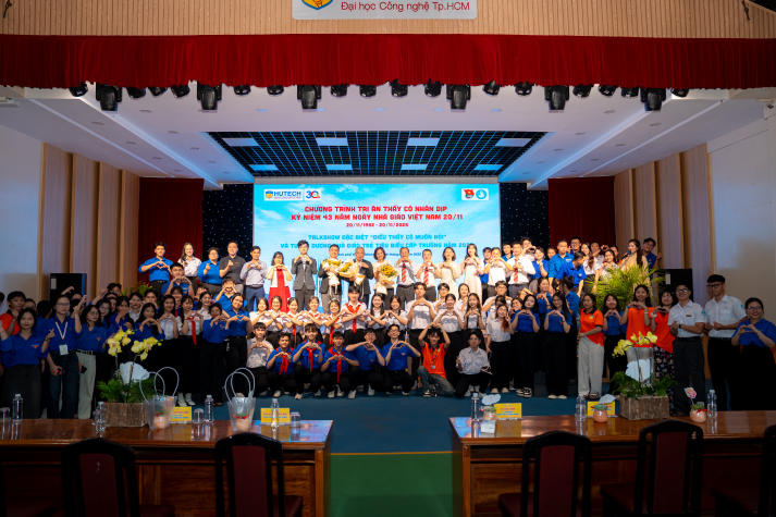 Cất lời tri ân: HUTECH và câu chuyện 20/11 qua “Điều thầy cô muốn nói” 228