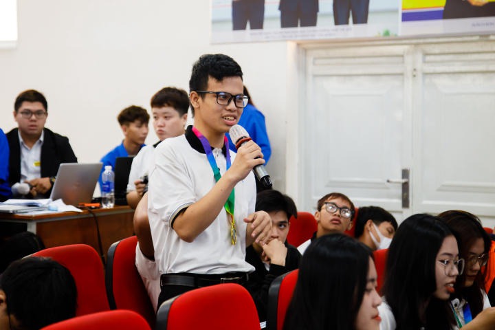 Viện Công nghệ Việt - Hàn tuyên dương 227 sinh viên xuất sắc và phát động cuộc thi tìm hiểu văn hóa Hàn Quốc 113