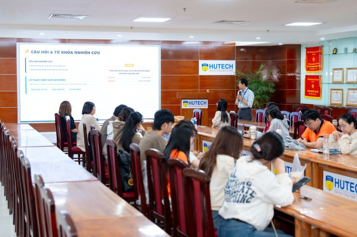 Trang bị nền tảng nghiên cứu khoa học cho sinh viên Khoa Hàn Quốc học HUTECH 28