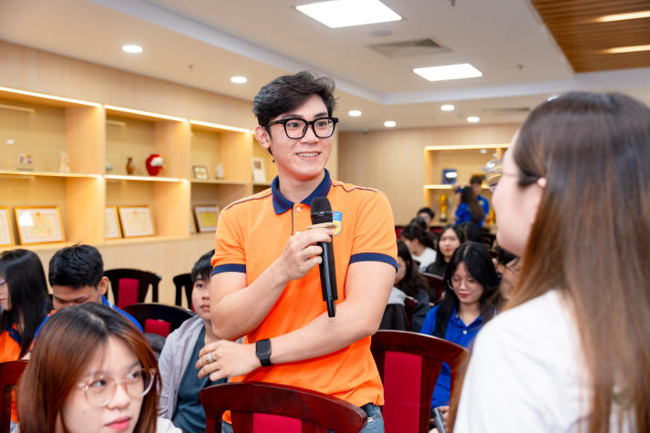 Kỹ năng - Thái độ - Chuyên môn: Bộ ba giúp sinh viên Thú y chinh phục nhà tuyển dụng 99