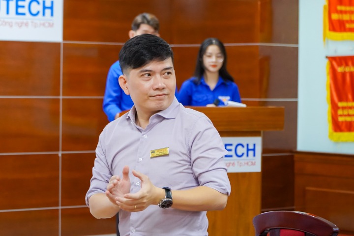 “Thủ lĩnh” Khoa Trung Quốc học trau dồi kỹ năng, kinh nghiệm quản lý hiệu quả 19