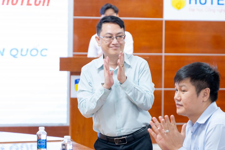 Đội tuyển Bóng chuyền nam, nữ HUTECH đã sẵn sàng chinh phục vòng Chung kết Giải Bóng chuyền Sinh viên toàn quốc 2023 26