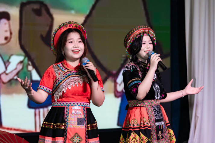 Sinh viên Viện Văn hóa - Nghệ thuật - Thể thao chung tay cùng đêm nhạc “Dệt Một Thời Đại” 56