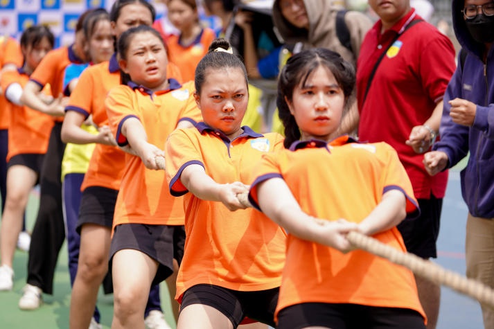 [Ảnh] Trai tài gái sắc HUTECH tự tin “show” nét đẹp năng động đậm chất Gen Z tại đa sân chơi 283