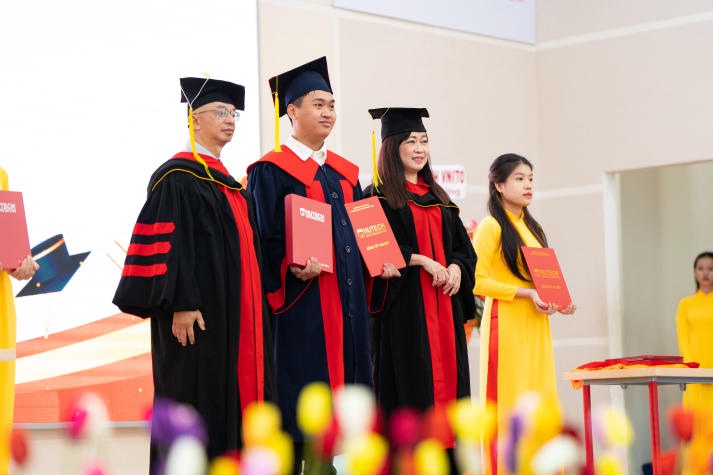 Nhiều cung bậc cảm xúc đáng nhớ tại những ngày cuối của Lễ Trao bằng tốt nghiệp tháng 12/2023 107