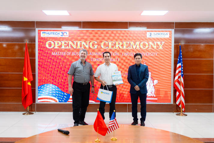 Viện Đào tạo Quốc tế tổ chức Lễ Khai giảng Chương trình Thạc sĩ Quản trị kinh doanh liên kết với ĐH Lincoln 63