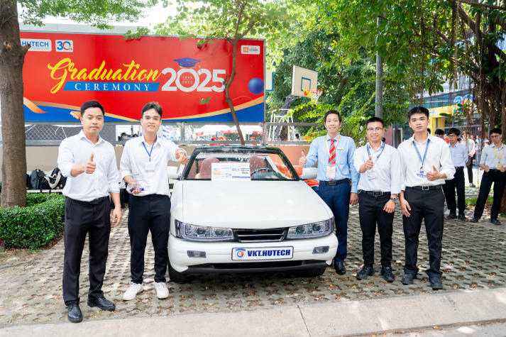 HUTECH TECHSHOW 2025: Nearly 3,000 open job opportunities, 370 graduation projects on display 141