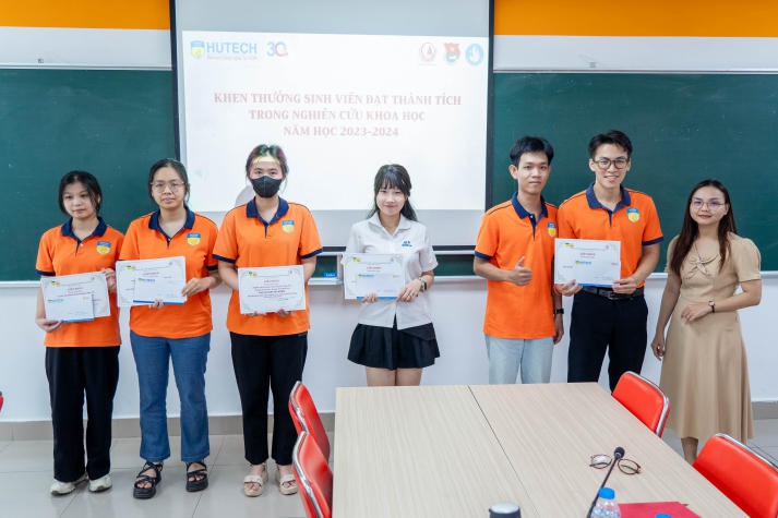 Khoa Nhật Bản học HUTECH tổ chức Hội nghị tổng kết và Phát động phong trào sinh viên năm học 2024-2025 52