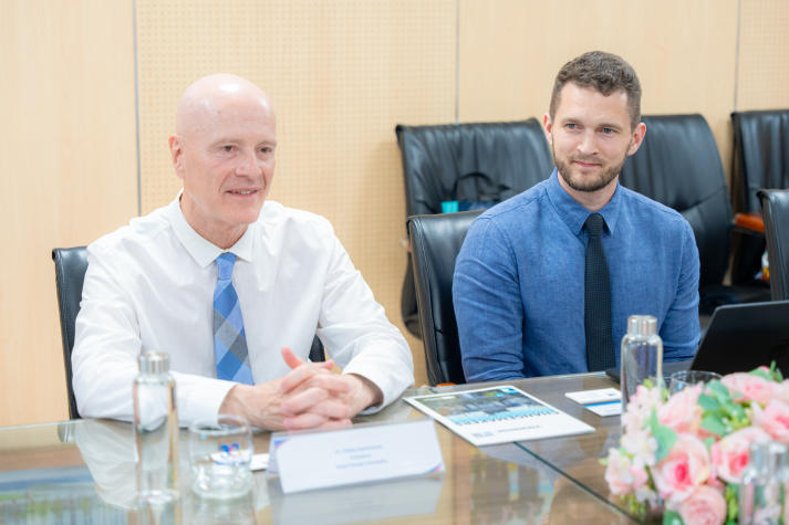HUTECH xúc tiến hợp tác đào tạo và nghiên cứu cùng Royal Roads University (Canada) 16