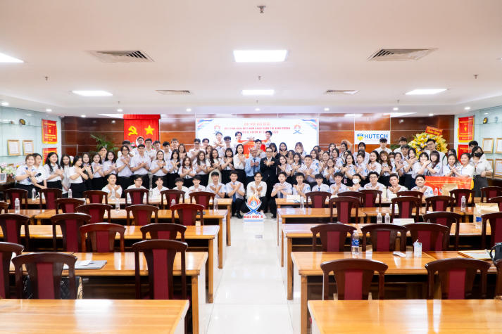 Đại hội Đại biểu Hội Sinh viên Việt Nam khoa Quản trị Kinh doanh: Dấu mốc chuyển mình, tiếp nối hành trình cống hiến 220