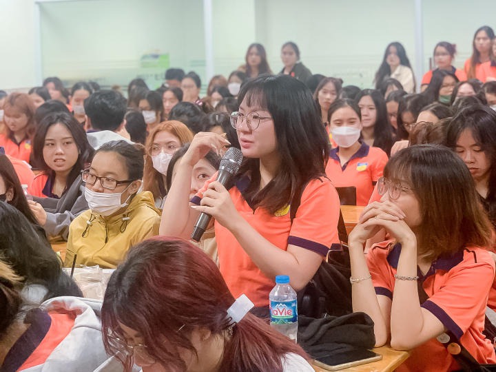 Sinh viên Khoa Trung Quốc học "lên dây cót" sẵn sàng hành trang cho kỳ thực tập 35