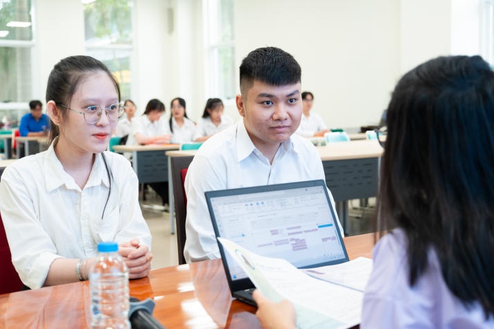 Tự tin phỏng vấn cùng Coca-Cola, sinh viên Viện Khoa học Ứng dụng ghi điểm với chuyên gia 49