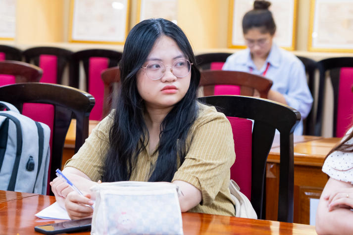 Mở rộng tư duy nghiên cứu bằng AI: Sinh viên Khoa Kiến trúc - Mỹ thuật học cách biến ý tưởng thành đề tài khoa học 47