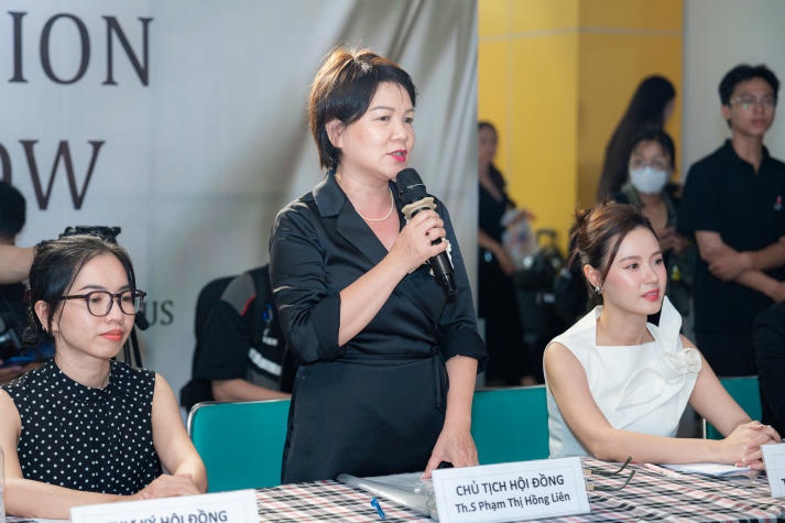 [Video] Sinh viên Thiết kế thời trang HUTECH “trình làng” loạt đồ án tốt nghiệp với nhiều ý tưởng độc đáo 501