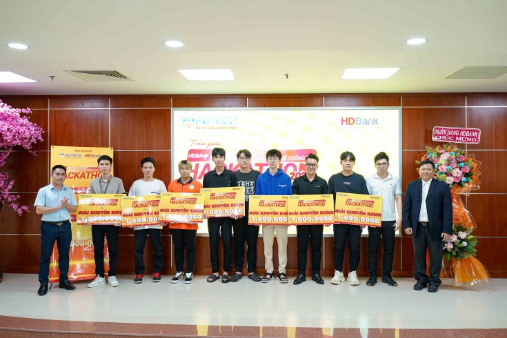 Khoa Công nghệ thông tin tổ chức Vòng Chung kết và Lễ trao giải cuộc thi HDBANK HACKATHON 2022 349