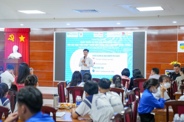 Học sinh các trường THPT chinh phục thử thách phát triển tư duy đổi mới sáng tạo cùng Viện Công nghệ Việt Nhật 59