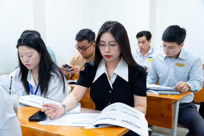 Nâng cao chất lượng đánh giá sinh viên: HUTECH tổ chức tập huấn coi thi đợt 2, năm học 2024-2025 87