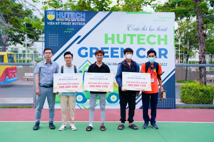 Sinh viên Viện Kỹ thuật tỏa sáng tại cuộc thi HUTECH Green Car Contest 105