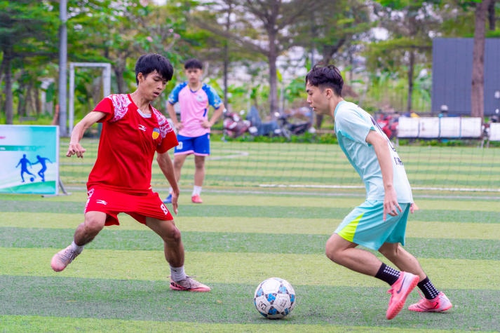 THE FUN FC lên ngôi vô địch Giải Bóng đá Đối kháng UNIVERSITY FOOTBALL TOURNAMENT HUTECH 2024 92