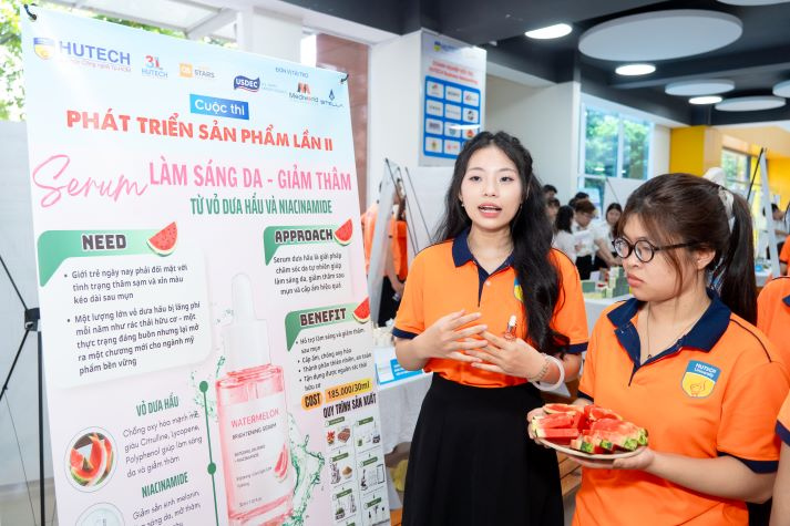 [Video] Hơn 65 sản phẩm của sinh viên Viện Khoa học Ứng dụng “bắt nhịp” thị trường tại ngày hội kết nối doanh nghiệp 26