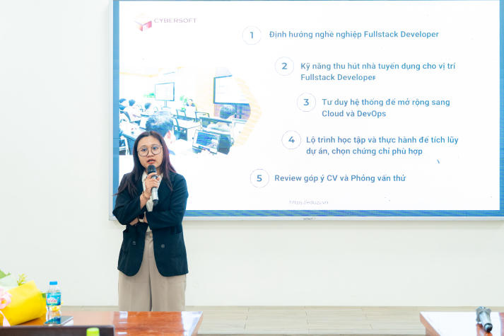 HUTECH IT Open Day 2026 quy tụ hơn 70 doanh nghiệp cùng 5.000 cơ hội việc làm cho sinh viên vào 03/4 tới 106