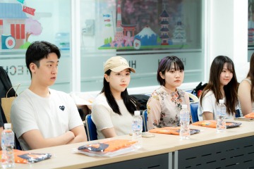 Khoa Nhật Bản học HUTECH hợp tác Nghiên cứu Khoa học Quốc tế cấp sinh viên với Đại học Hosei (Nhật Bản) 75