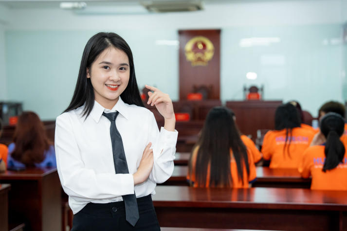 Khối ngành Luật - Tâm lý học HUTECH xét học bạ từ 18 điểm, học phí khoảng 11 triệu/kỳ 4