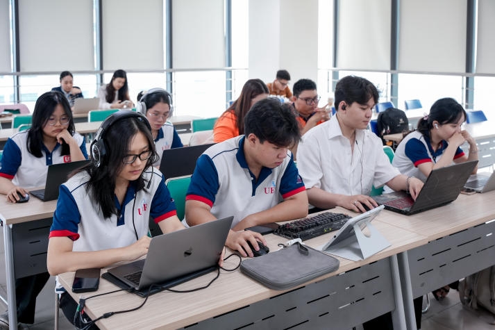 Sinh viên Việt Nam - Nhật Bản cùng kiến tạo giải pháp cho một xã hội già hóa năng động 24
