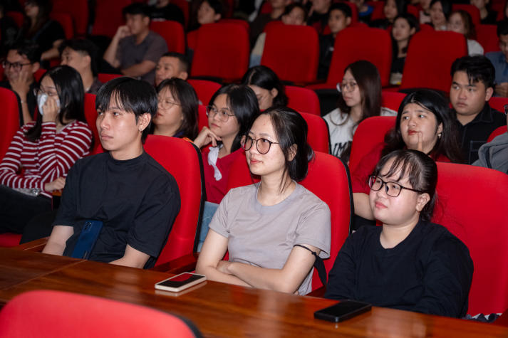 “The Best Short Film” chính thức lộ diện: “Phản chiếu” tỏa sáng tại đêm vinh danh điện ảnh trẻ 17