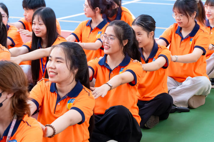 Từ quản trò đến điều phối hoạt động: Ban cán sự HUTECH “lên level” tại chuyên đề kỹ năng 50