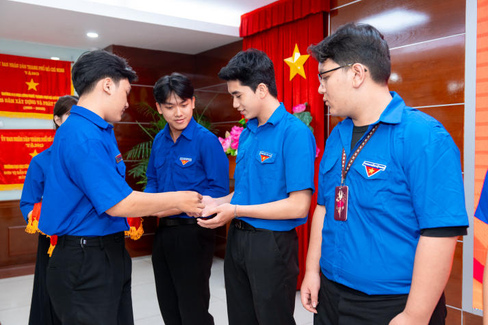 Lễ kết nạp Đoàn viên HUTECH: Bồi đắp lý tưởng, lan tỏa tinh thần trách nhiệm của tuổi trẻ 46