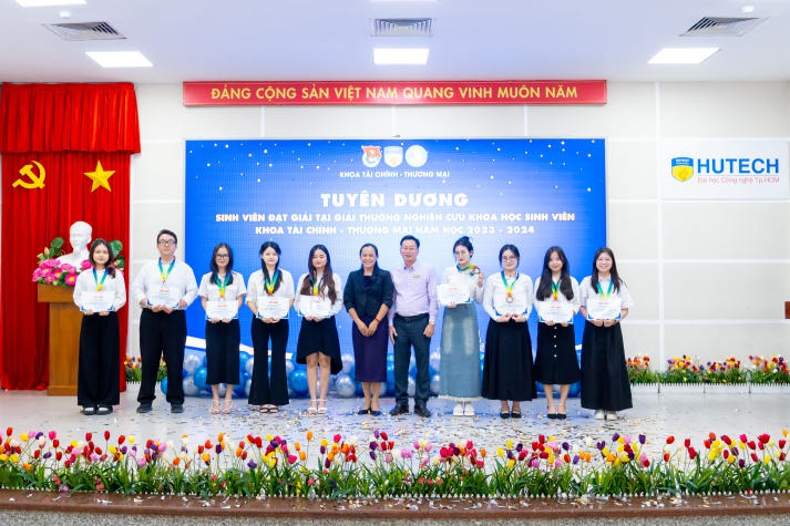 Khoa Tài chính - Thương mại tổng kết nhiều thành tích vượt trội trong năm học 2023-2024 48