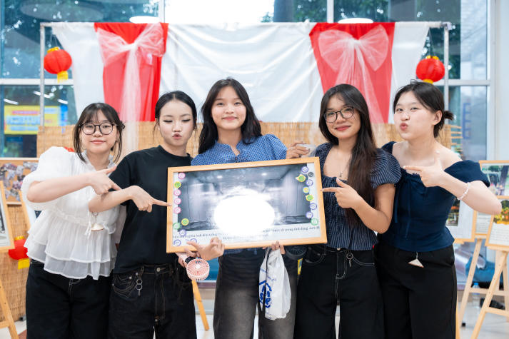 [Video] Sài Gòn đa sắc qua lăng kính Deep Zoom - Sáng tạo của sinh viên ngành Quan hệ công chúng HUTECH 269