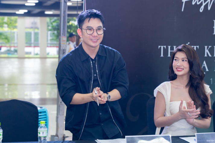 [Video] Chiêm ngưỡng loạt đồ án trang phục Dạ hội - Lễ hội đầy ấn tượng của sinh viên ngành Thiết kế thời trang 26