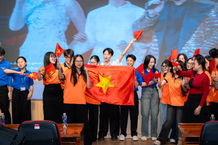 Có những giai điệu khiến người trẻ nhận ra: Tổ quốc luôn ở trong tim 44