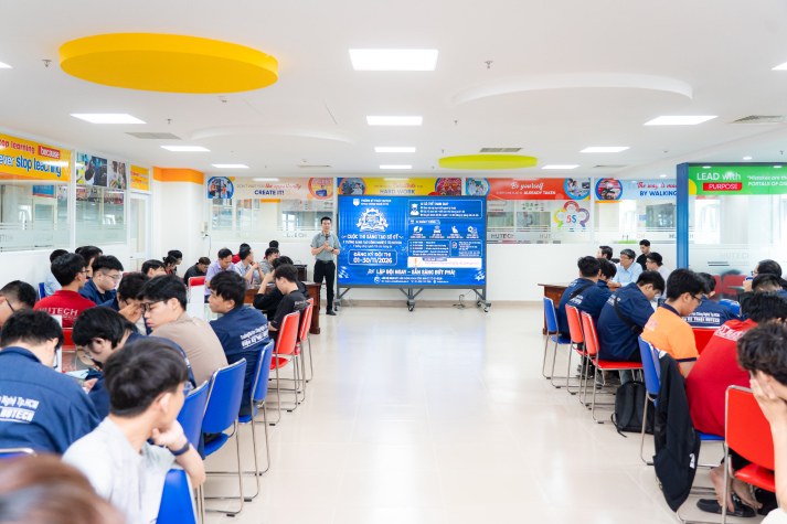 Sinh viên Trường Kỹ thuật HUTECH mở rộng hành trình khám phá công nghệ cùng loạt sân chơi mới 118