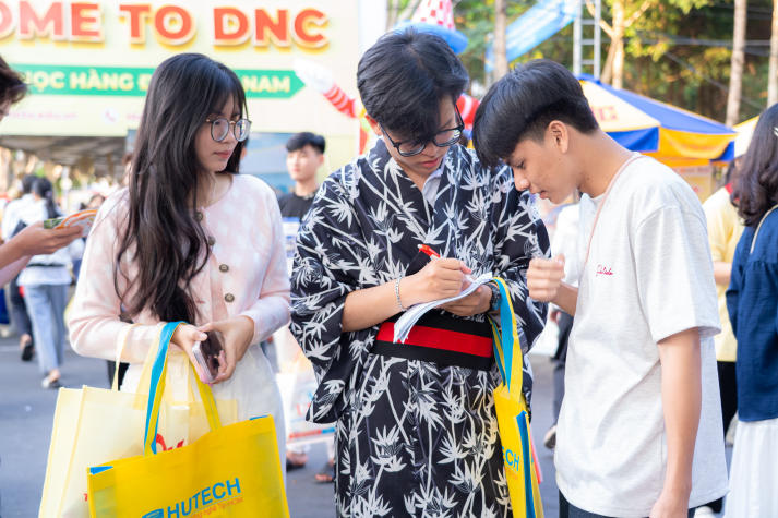 HUTECH “phủ vàng” Ngày hội Tư vấn tuyển sinh - hướng nghiệp 2026 tại Cần Thơ, mang đến loạt thông tin đắt giá cho thí sinh 76