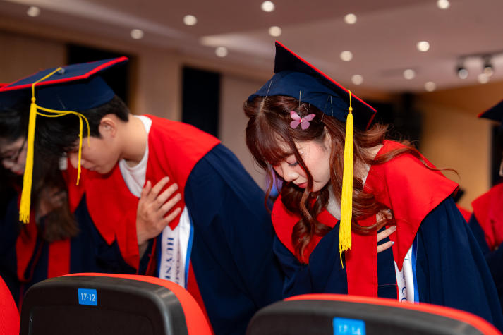 HUTECH vinh danh những gương mặt xuất sắc trong học tập và rèn luyện tại Lễ trao bằng tốt nghiệp 54