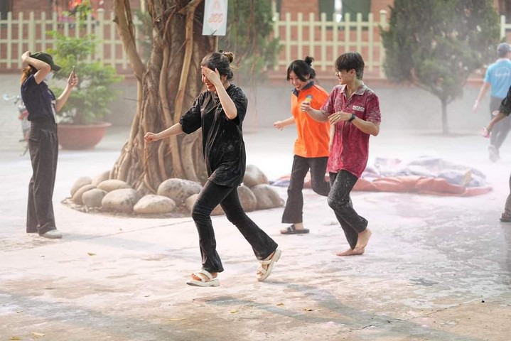 Sinh viên HUTECH “xoã” hết mình với loạt hoạt động chiều ấn tượng tại Hội trại Amazing HUTECH 2023 64