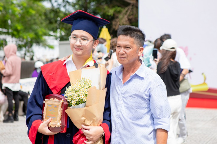 Tân Kỹ sư, Cử nhân Chương trình Việt - Nhật rạng ngời trong Lễ tốt nghiệp tràn đầy niềm vui và kỳ vọng 144