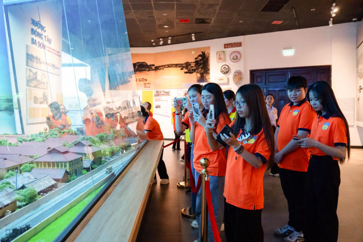 Xuân Lịch sử: Điểm nhấn giáo dục truyền thống của tuổi trẻ Khoa Trung Quốc học 55