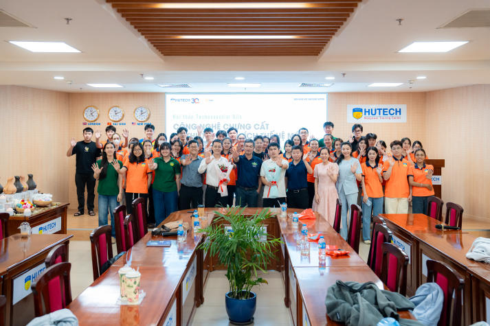 Một giọt tinh dầu, cả một quy trình khoa học qua lăng kính sinh viên Công nghệ sinh học 62