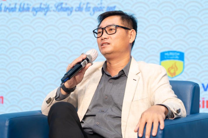 Sinh viên HUTECH học “bí quyết khởi nghiệp thật” từ CEO đàn anh 83