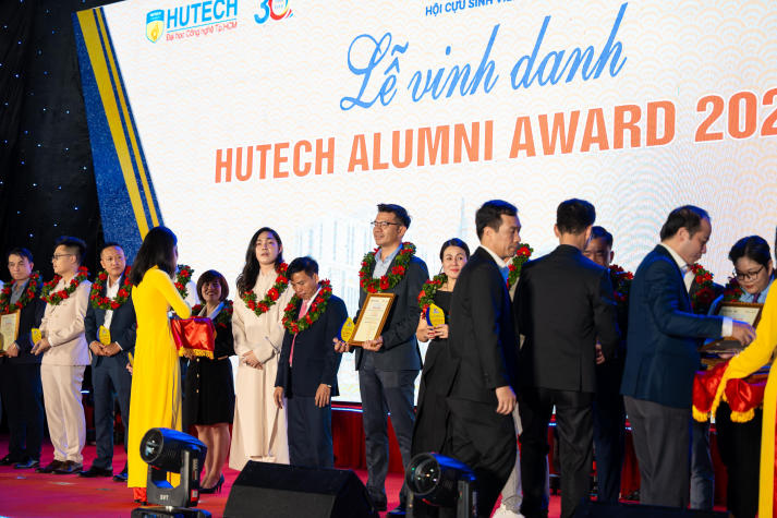 “HUTECH 30 năm - Ngày trở về” và hành trình kết nối những thế hệ 96