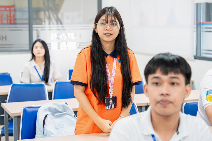 Mở rộng cơ hội nghề nghiệp trong ngành dịch vụ cho sinh viên VJIT 55