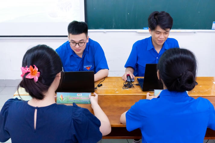 Phỏng vấn tuyển quân “Mùa hè xanh HUTECH 2024”, chiến sĩ chờ ngày lên đường 37
