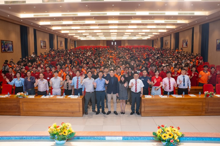 [Video] CEO Ford Phú Mỹ “mở hộp” bí kíp chinh phục nhà tuyển dụng cho sinh viên HUTECH 81