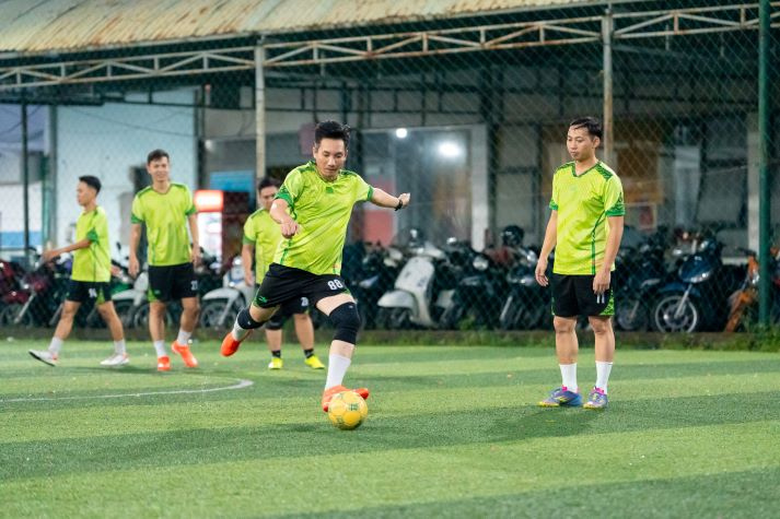 [Hội thao CB-GV-NV 2026] Bóng đá nam nóng ngay lượt trận mở màn 57